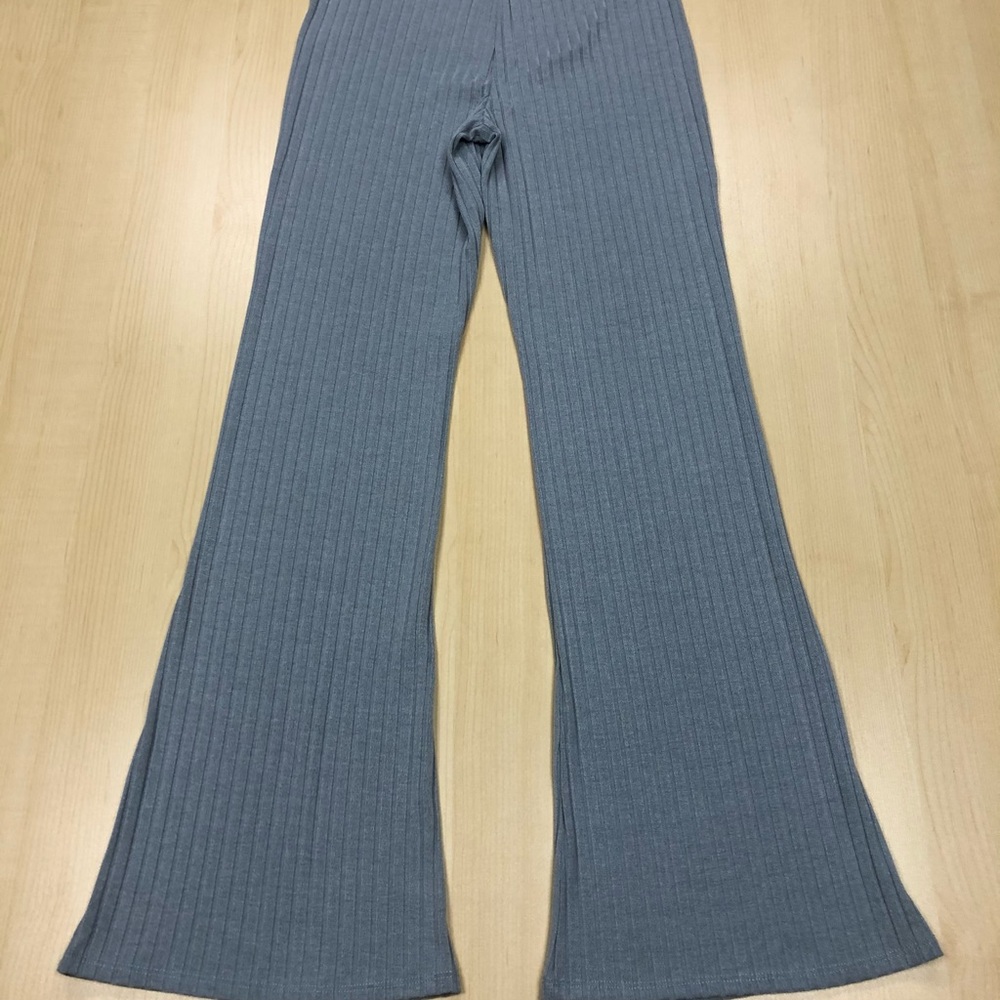 Forever 21 Silver Pants Size Medium